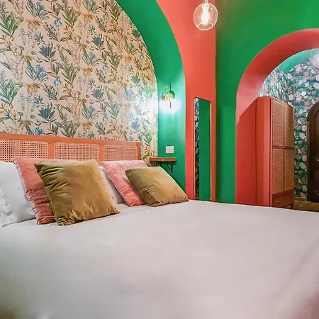 Apartment Colosseum Charme