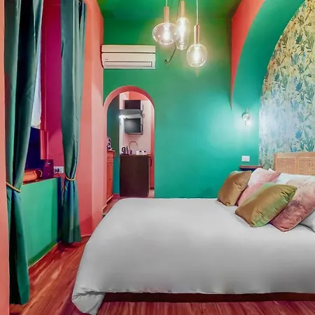 Apartment Colosseum Charme *