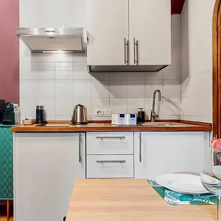 Apartment Colosseum Charme *