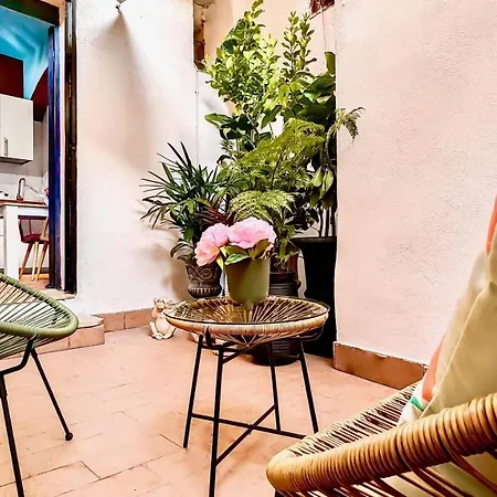 Appartement Colosseum Charme *